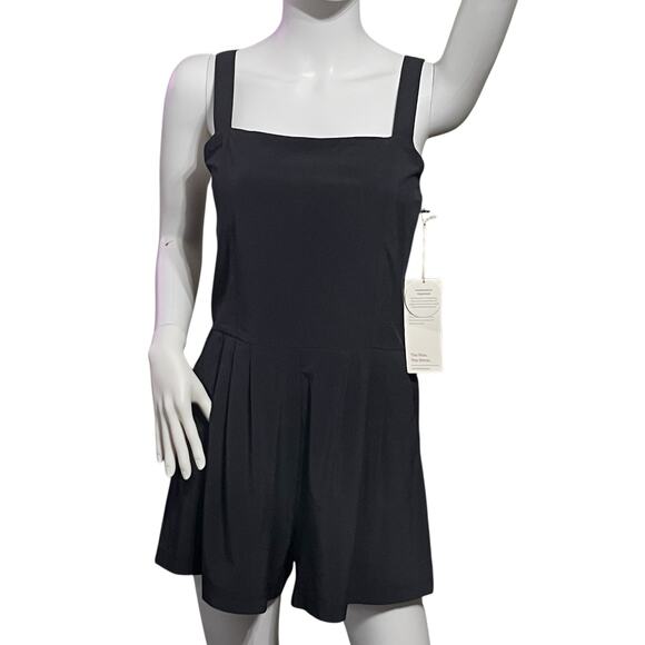 Vuori Villa Cami Romper in Black Size S NEW - Picture 4 of 9